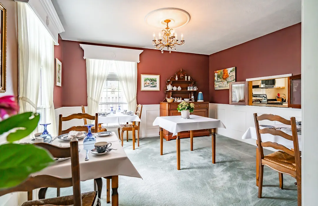 Abacot Hall Bed & Breakfast-1