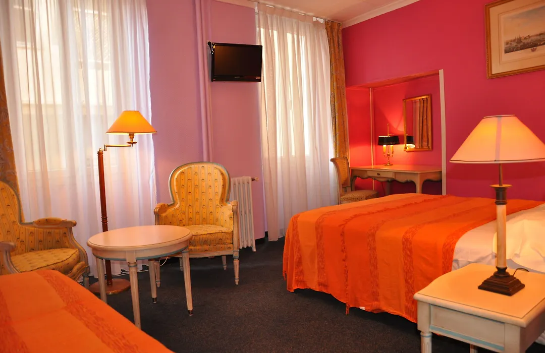 Hotel Moderne-1