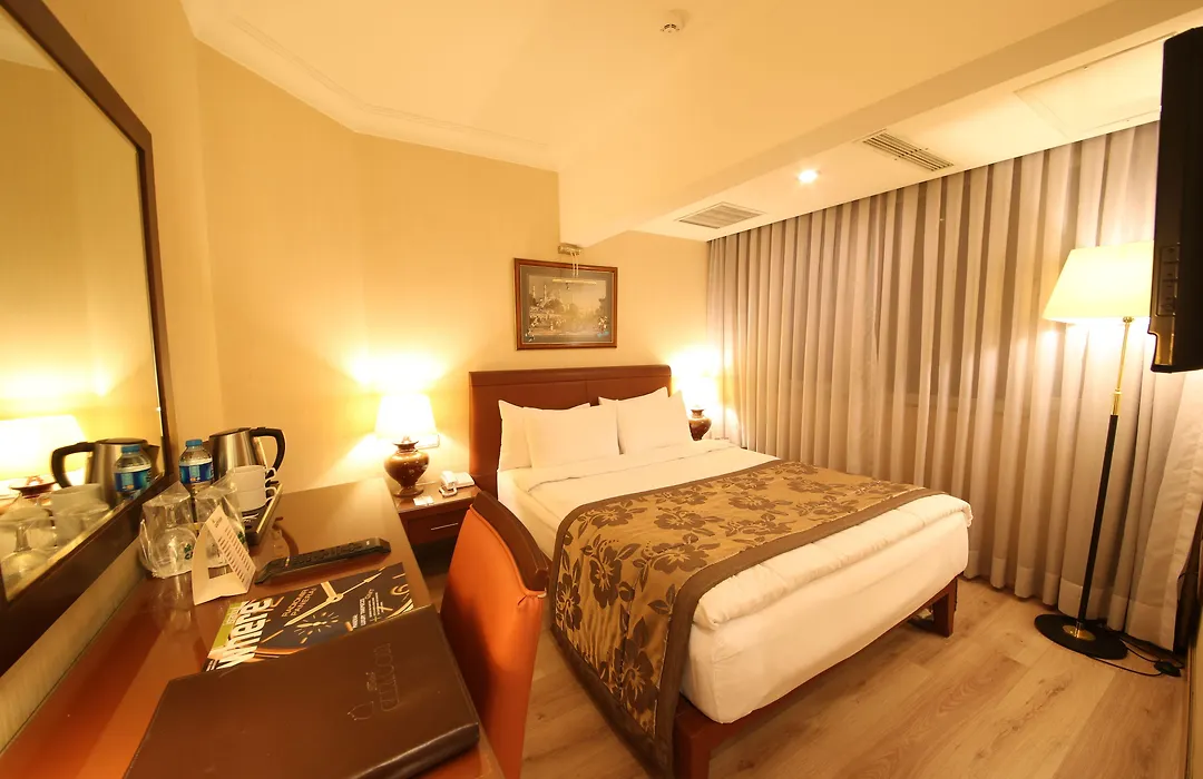 Cartoon Hotel-1