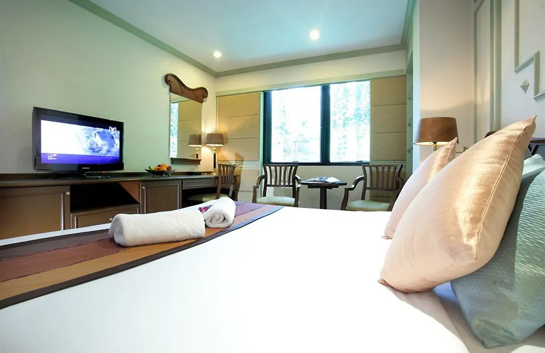 Majestic Suites Hotel-1