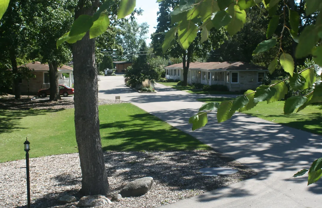 Seven Oaks Bed & Breakfast-1