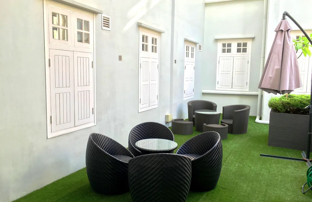 Bliss Hotel Singapore-1