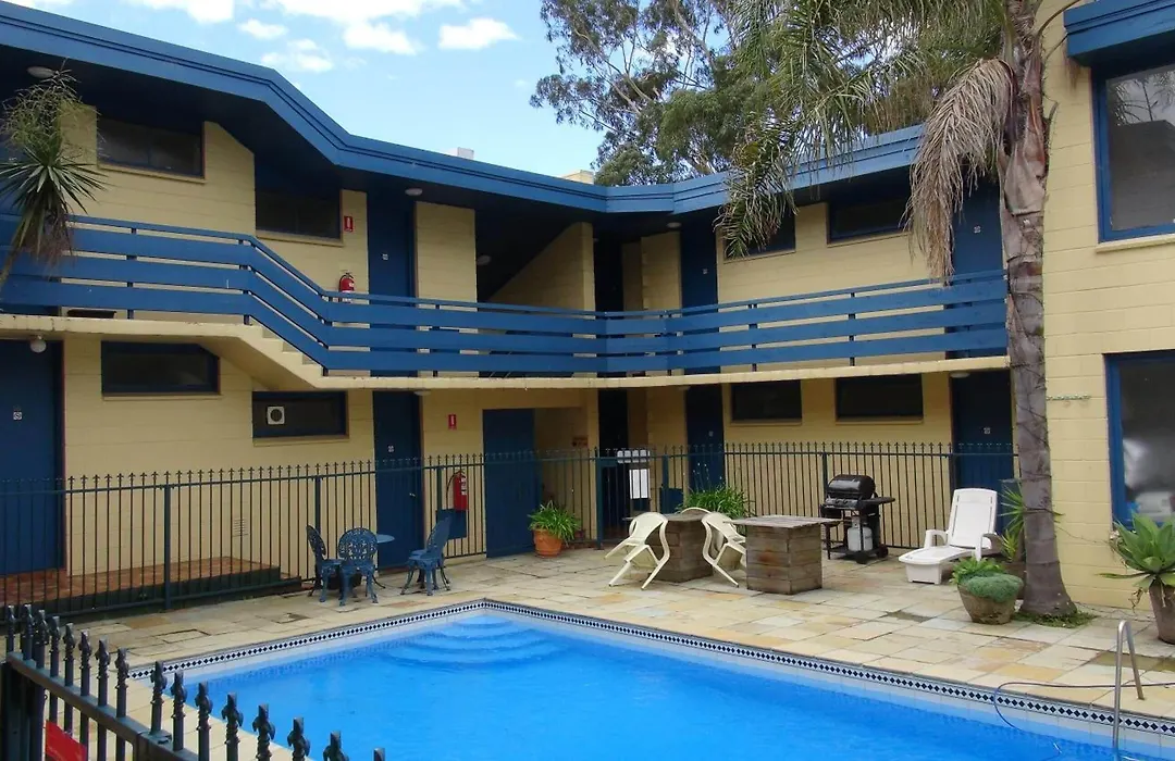 Pathfinder Motel-1