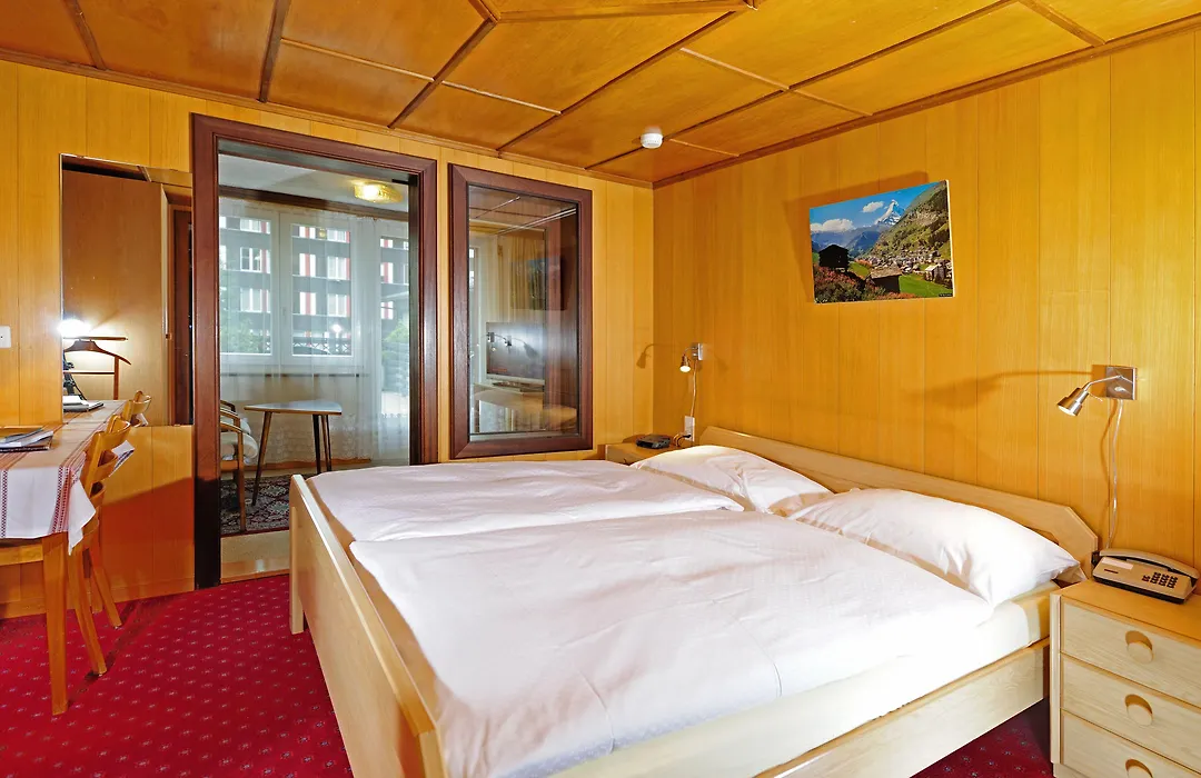 Hotel Alphubel-1