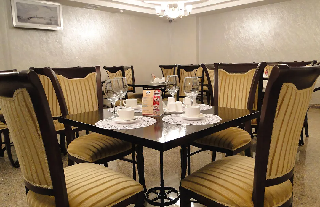 Royal Park Hotel-1