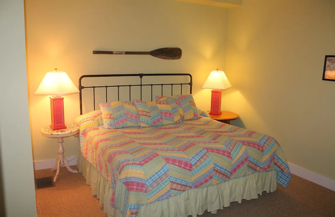 Captain'S Cottage Suites-1