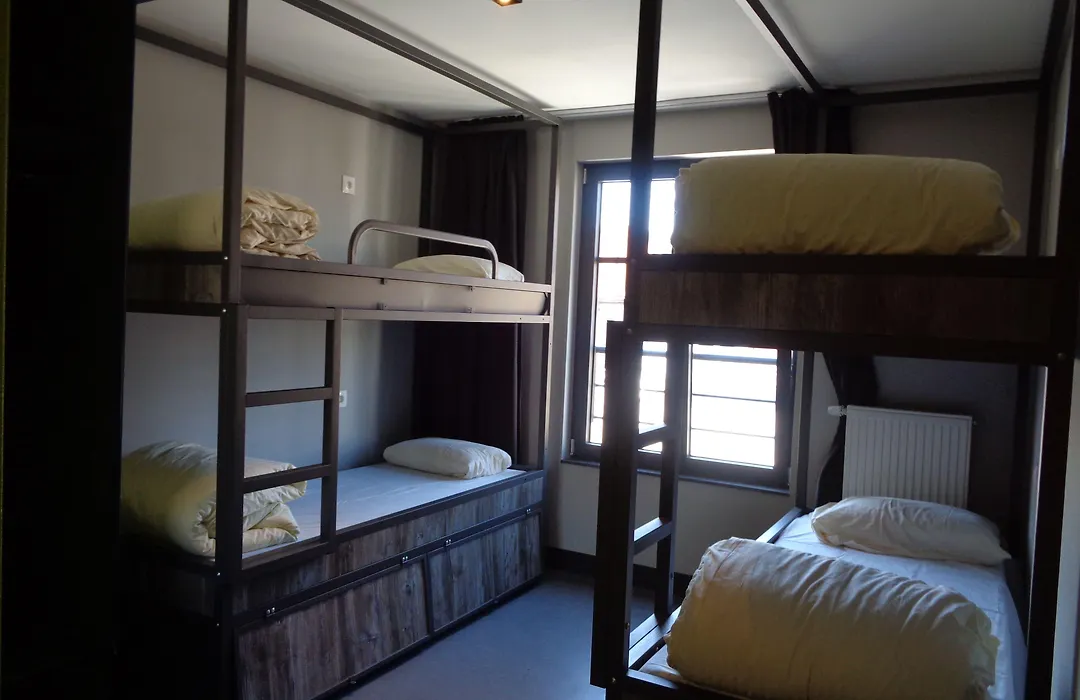 Brxxl 5 City Centre Hostel-1