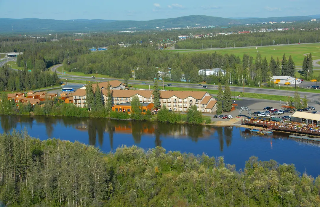 Pike'S Waterfront Lodge-1