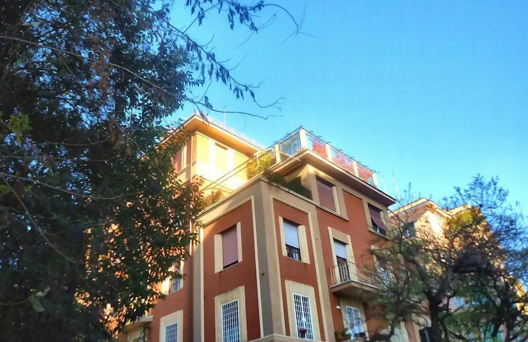 Dea Roma Inn-1