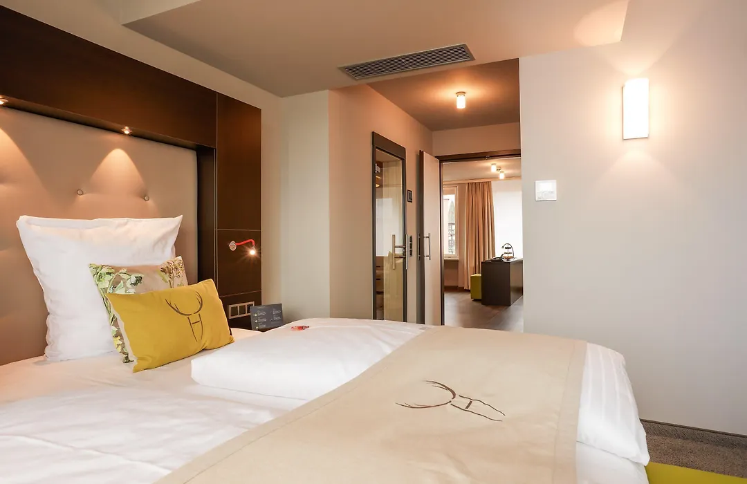Hotel Platzhirsch-1