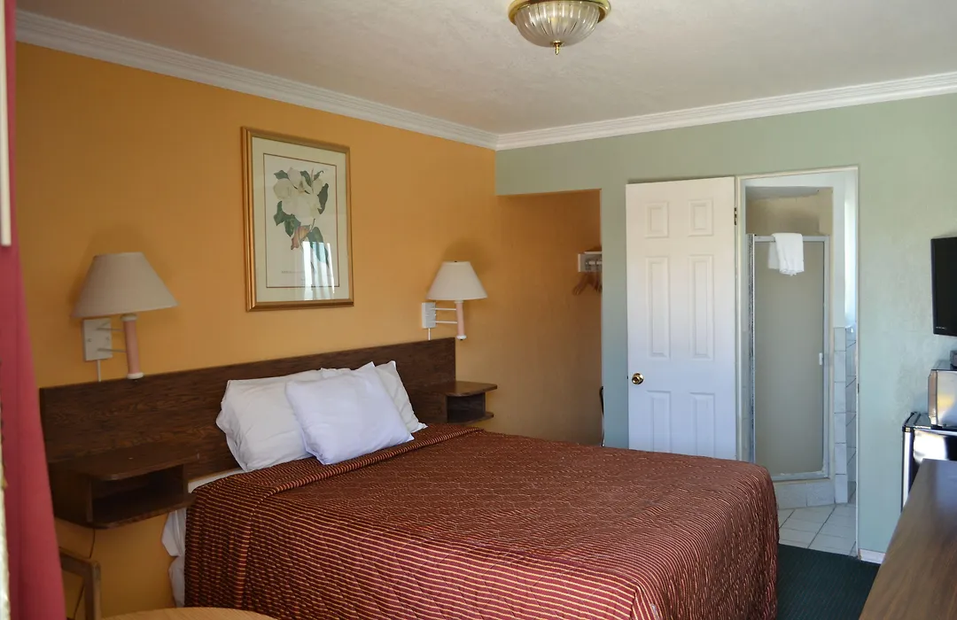 Budget Inn-1