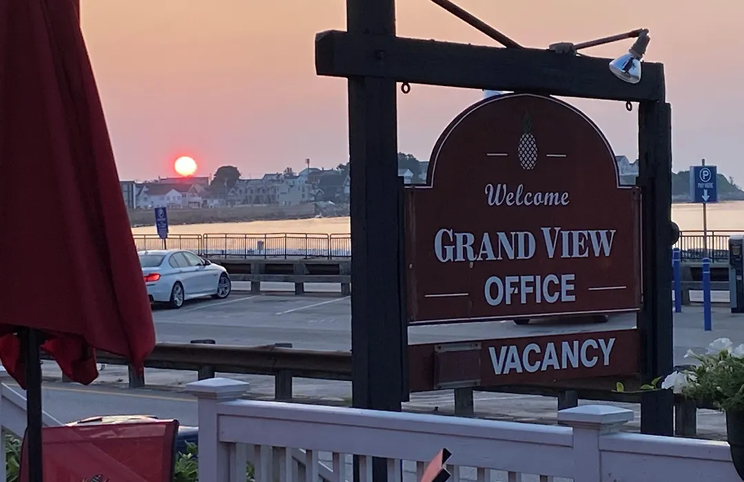 Grand View Motel & Suites-1