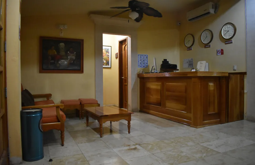 Cancun International Suites-1