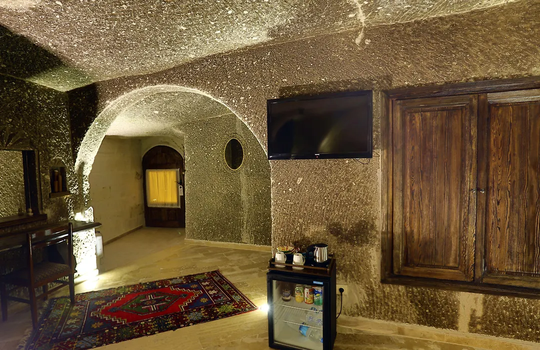 Hidden Cave Hotel-1