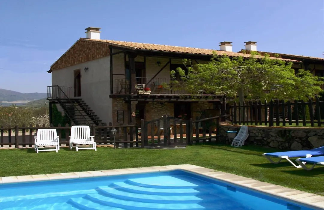 El Canchal de la Gallina -Cafetería - Piscina de Agua Caliente hasta 19 de Octubre -Aparcamiento gratis - Jacuzzi-1