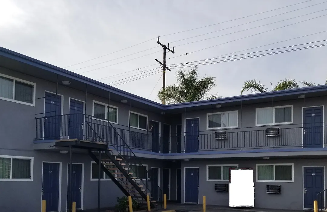Comet Motel-1