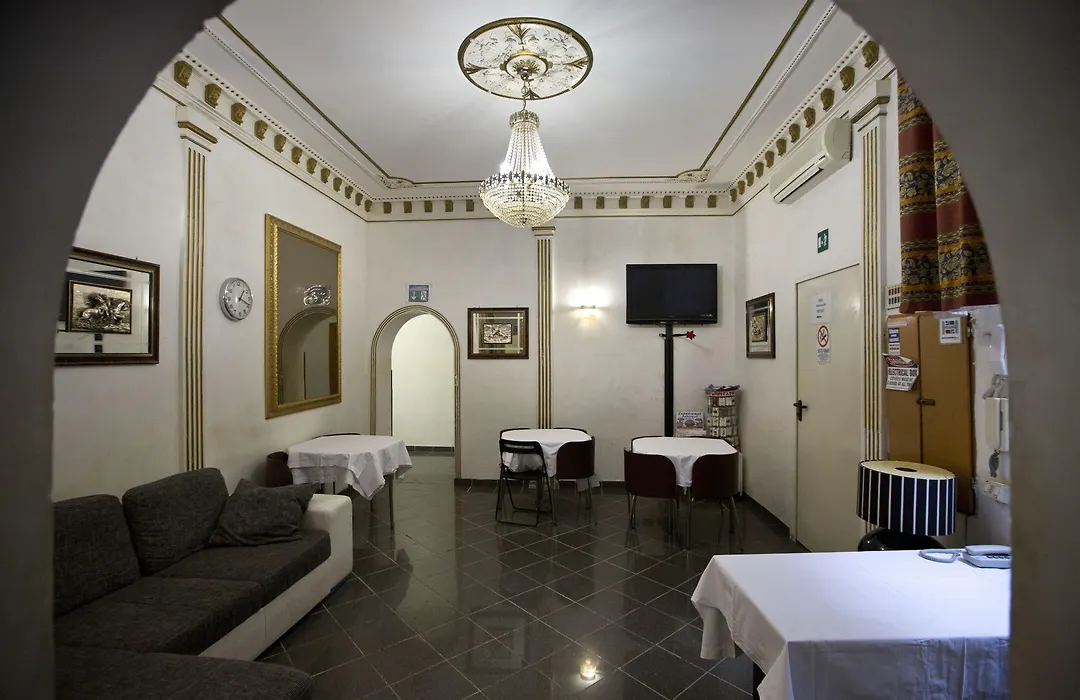 Hostel Beautiful-1