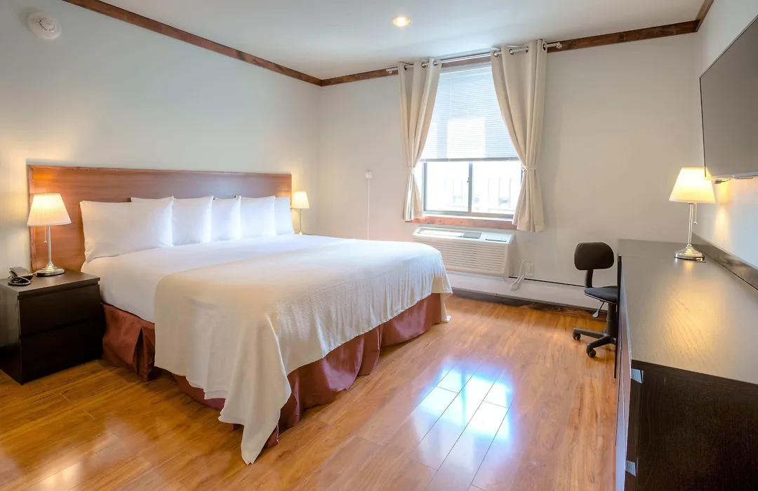 LIC Hotel-1