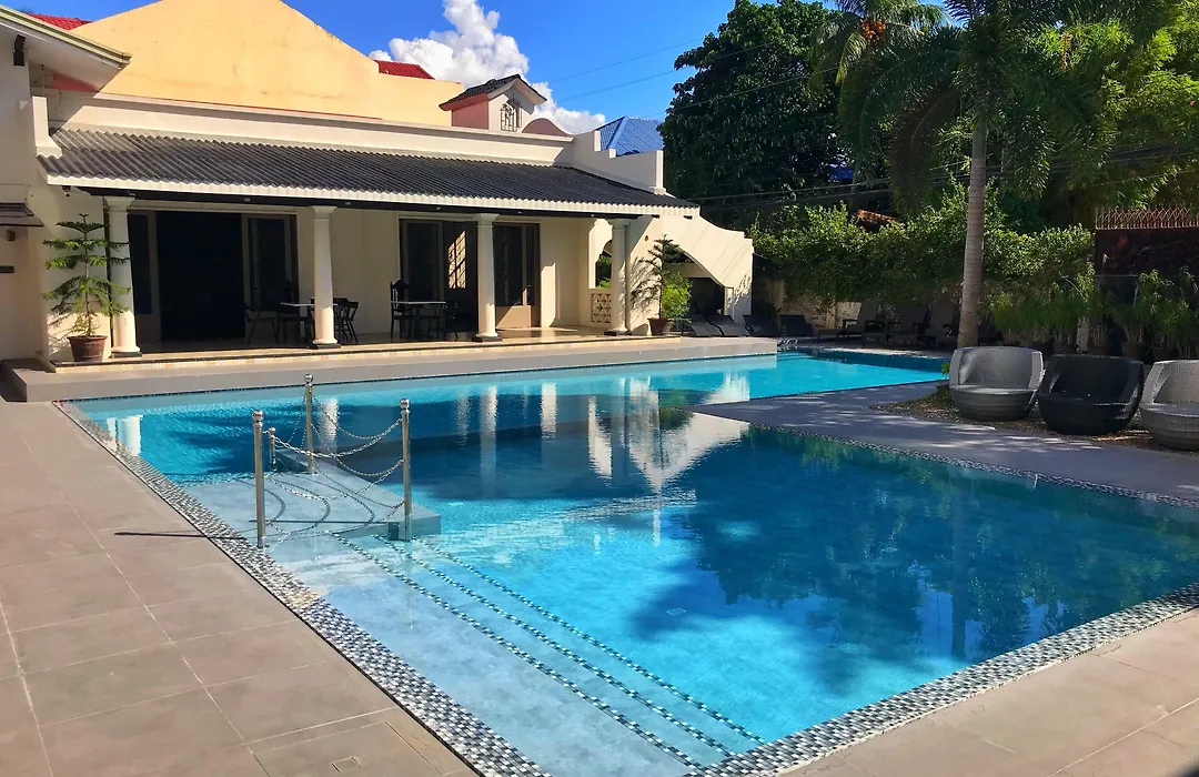 Avenue Suites-1