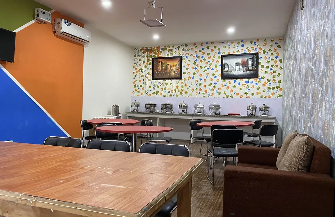 Staayz Premium Gurgaon-1