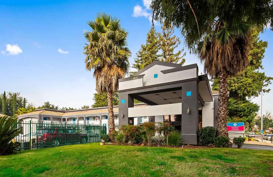 Surestay Plus Hotel By Best Western Sacramento North-1