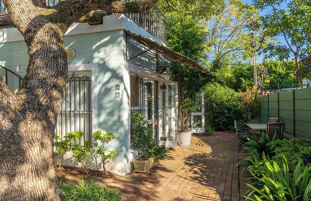 Hedge House Guest House-1