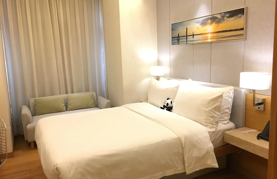 H-Hotel Riverside Chengdu-1