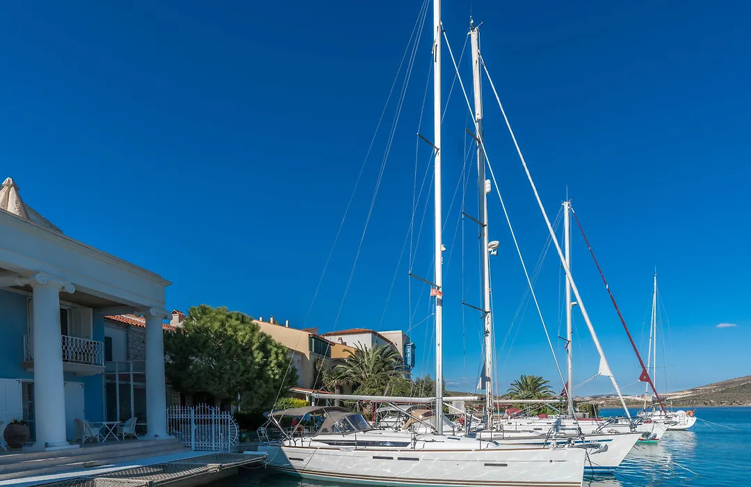 Port Alacati Hotel-1