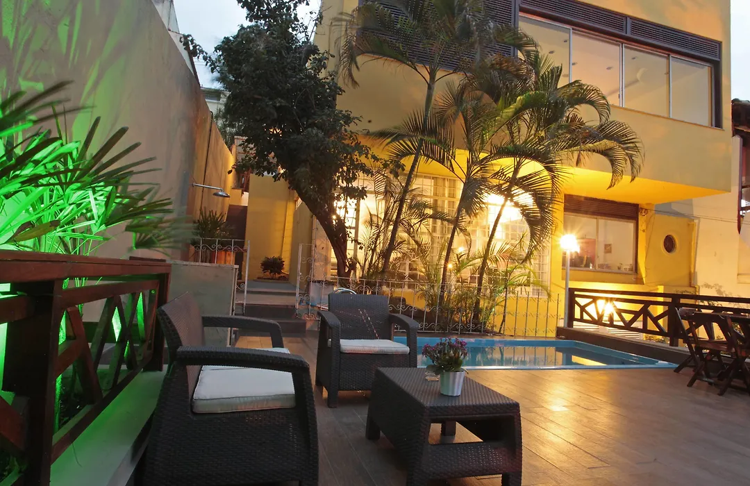 Hangar Rio Hostel-1