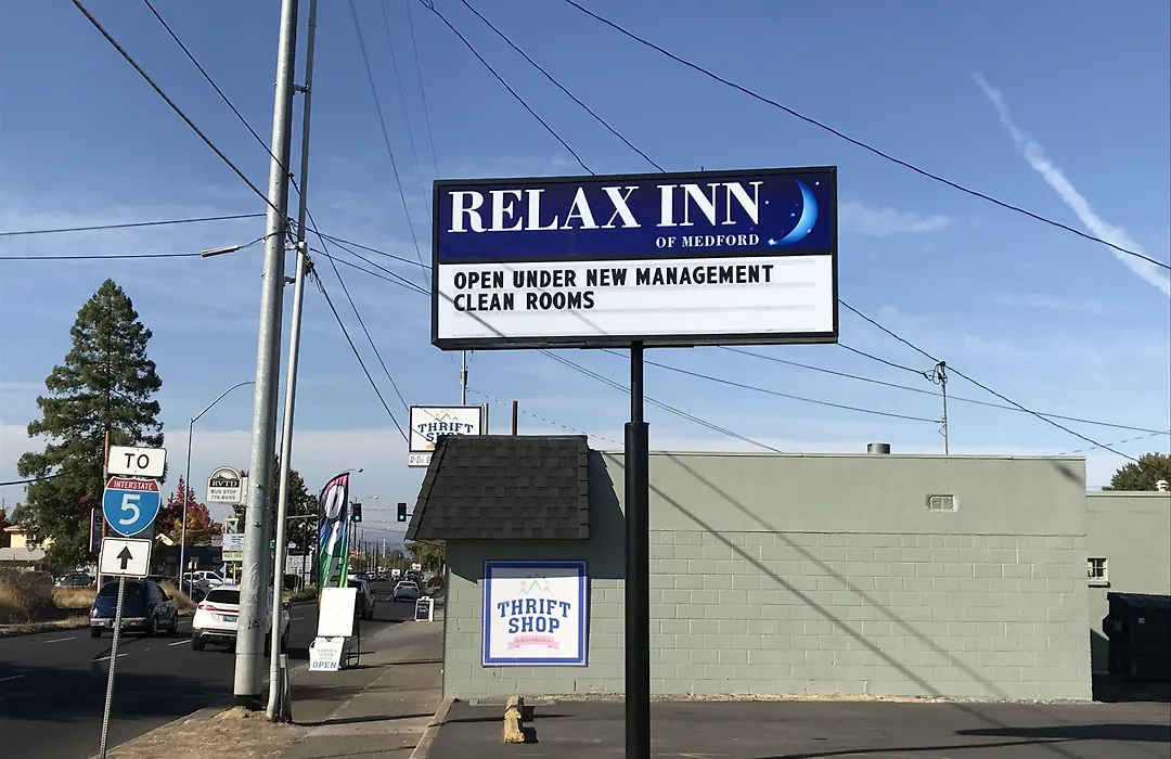 Relax Inn Of Medford-1