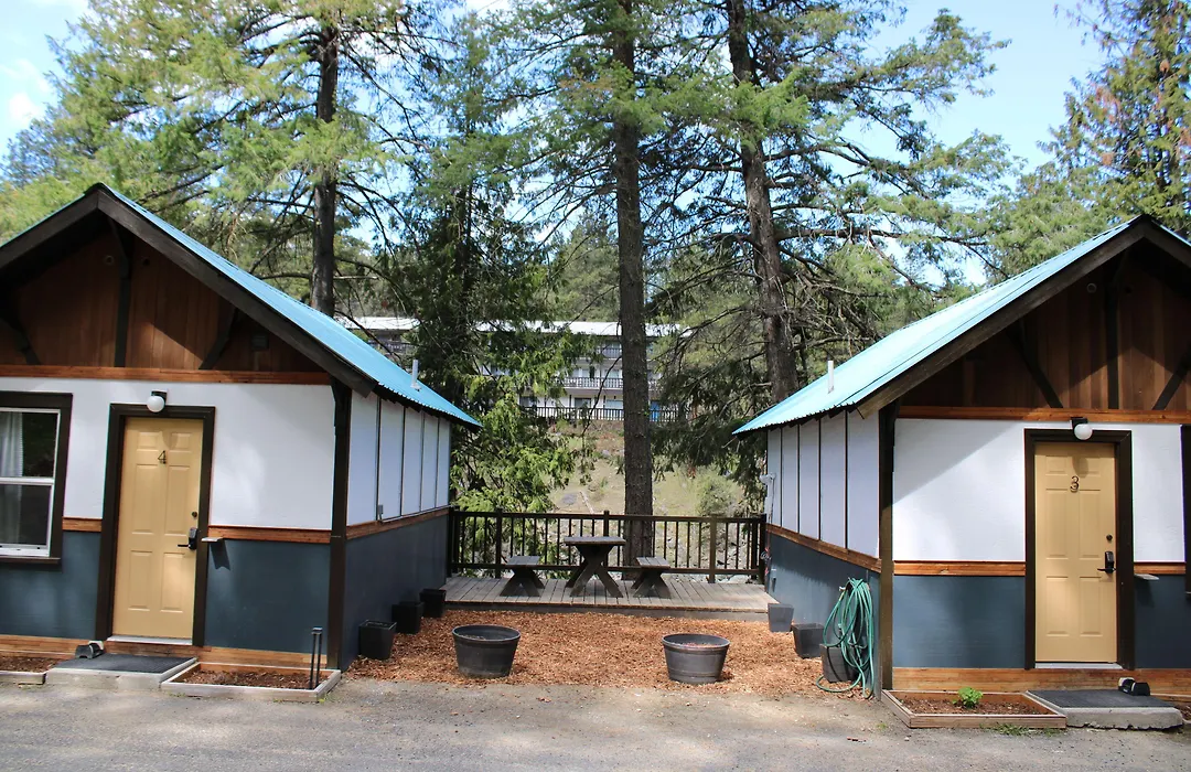 Loge Leavenworth Riverside-1