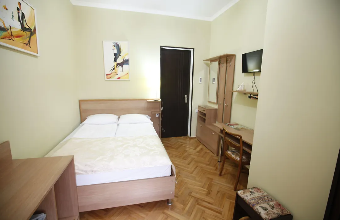 Silver Hotel-1