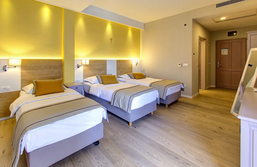 Hotel Villa Regina-1