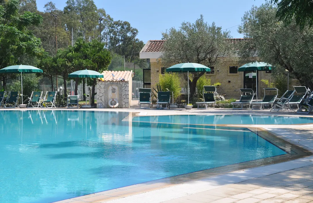 Borgo Degli Ulivi Natural Resort-1