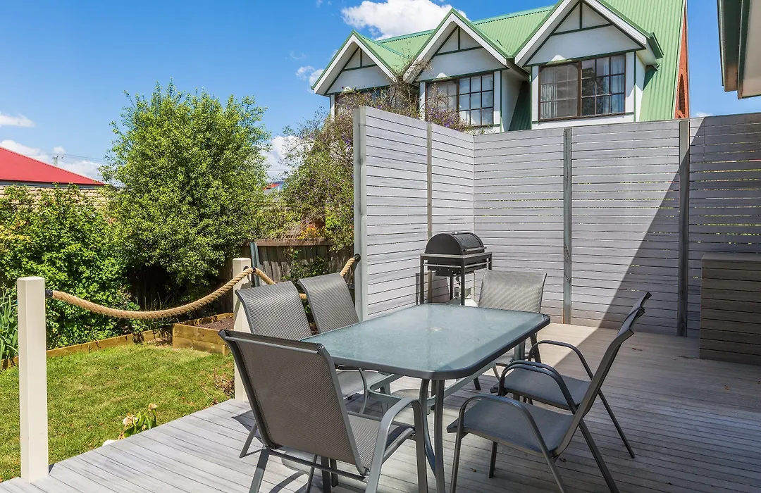 Rosehaven Cottage-1