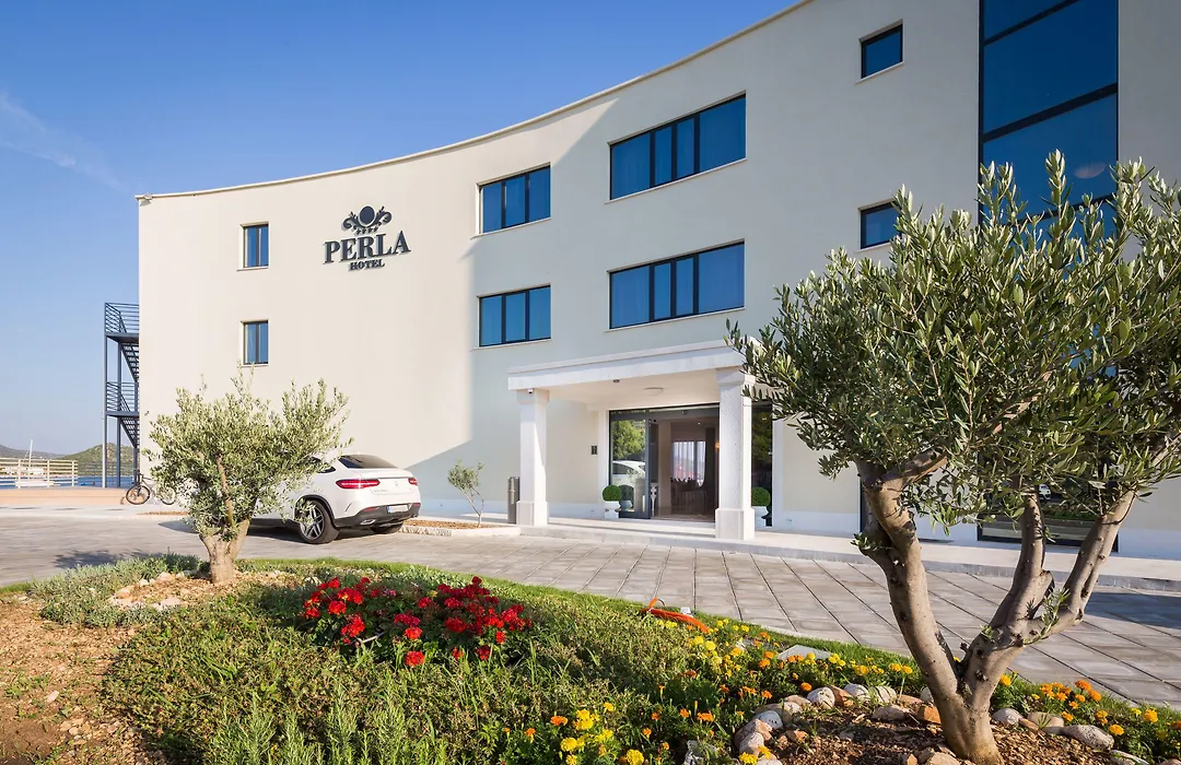 Hotel Perla-1