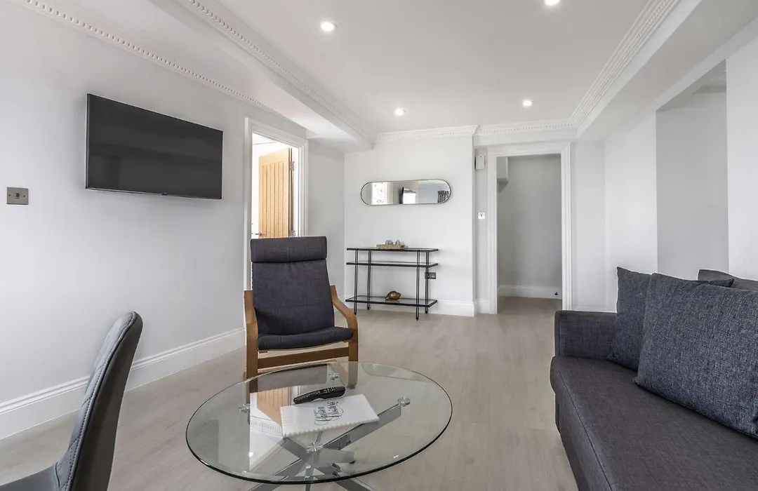 Chelsea Cloisters Serviced Apartments-1