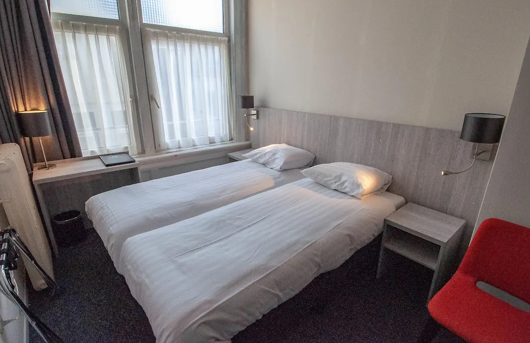 Hotel Crown-1
