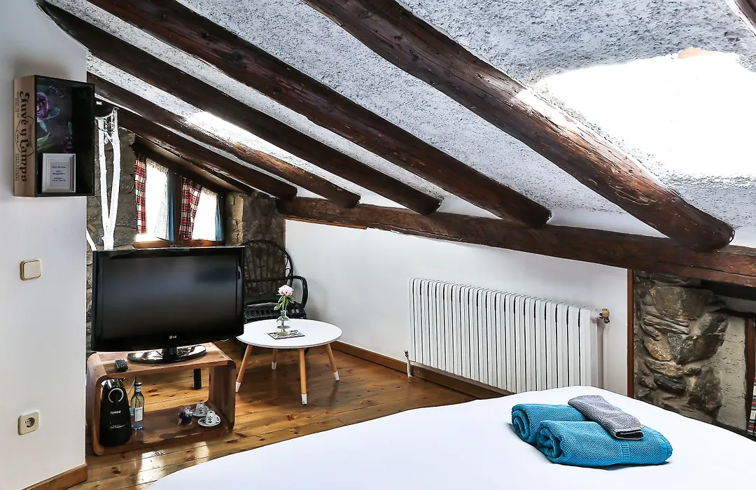Hostal Cisco De Sans-1