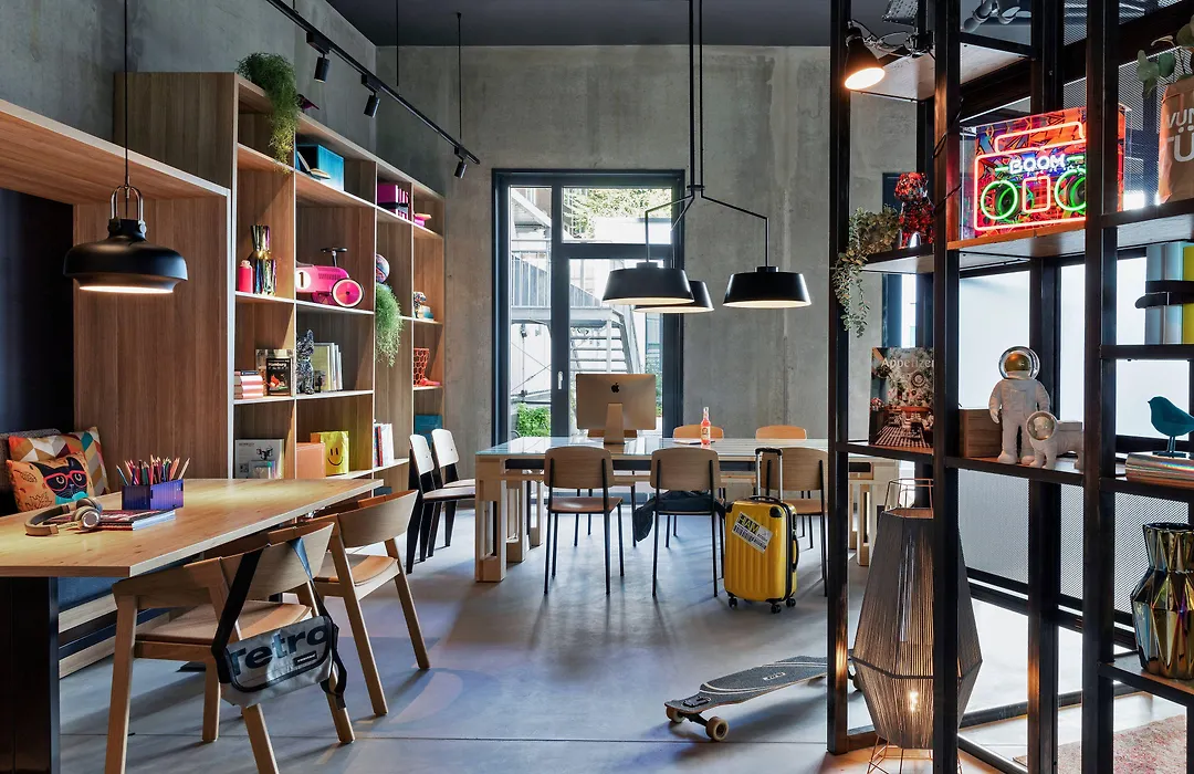 Moxy Hamburg City-1