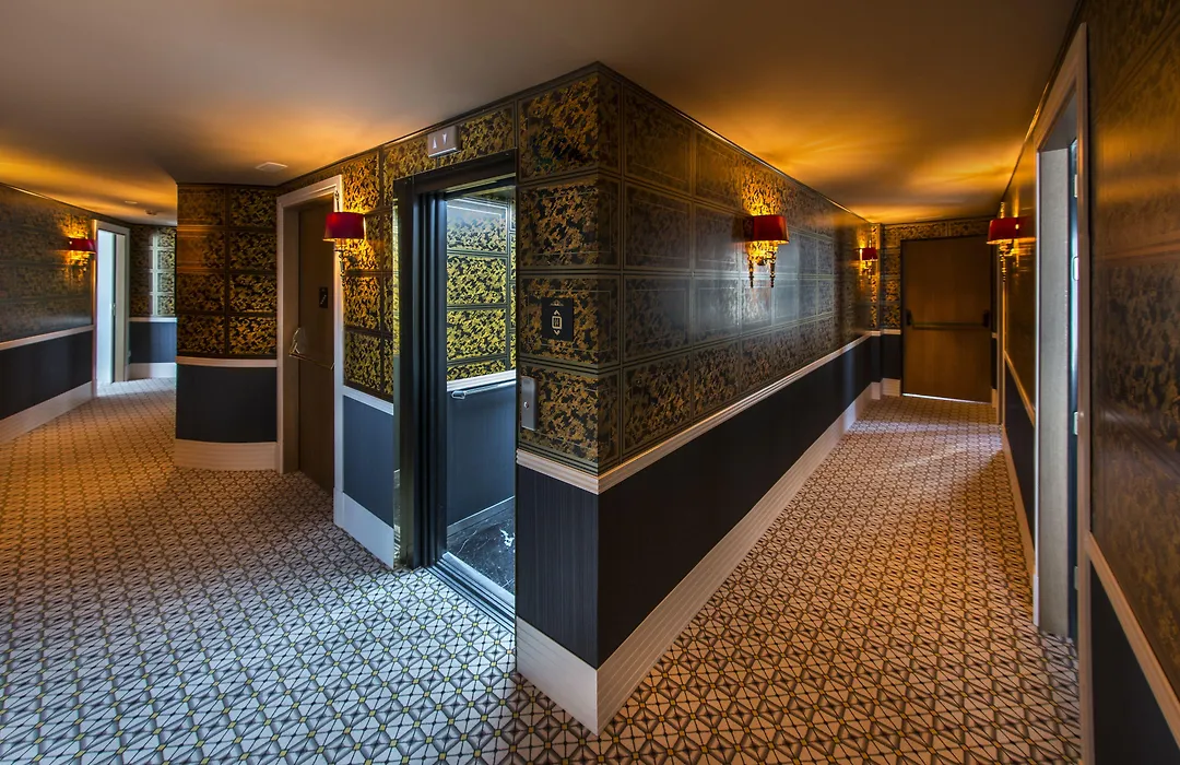 The First One Madrid Preciados (Adults Only)-1
