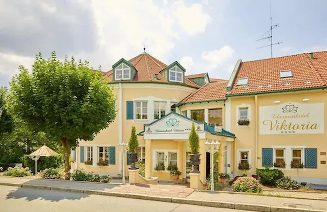 Thermenhotel Viktoria-1