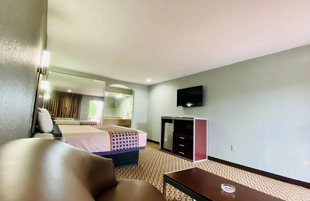 Home Place Inn And Suites-Hobby-1