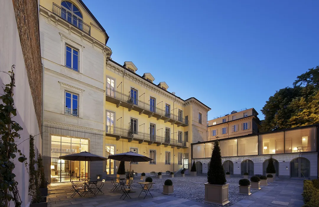 Opera35 Boutique Hotel-1