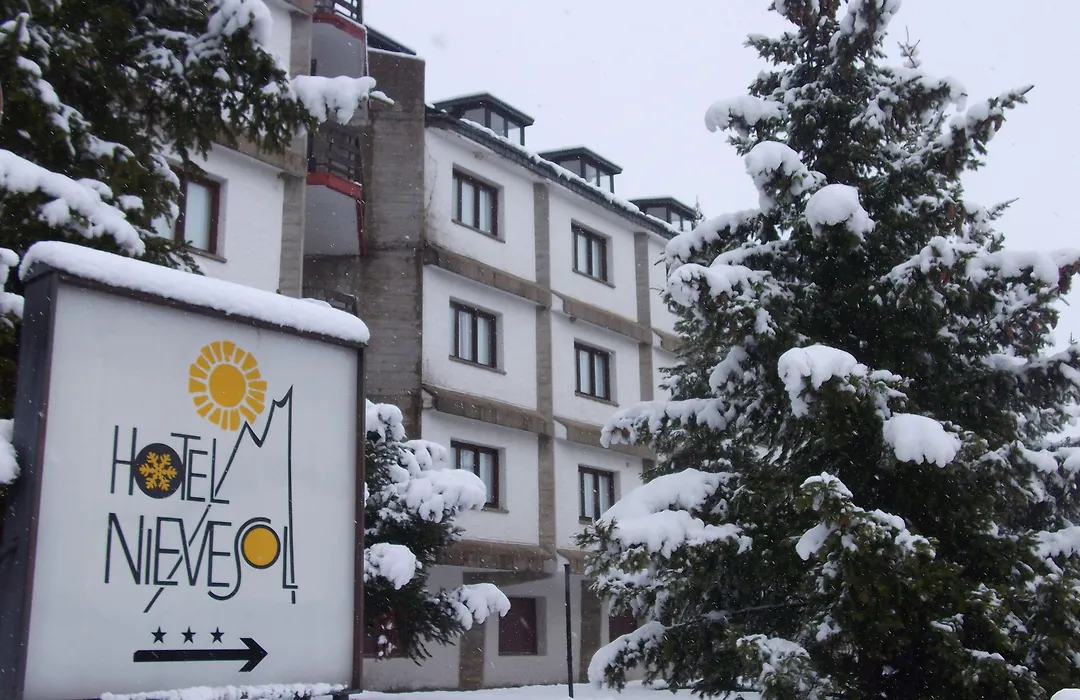 Hotel Nievesol-1