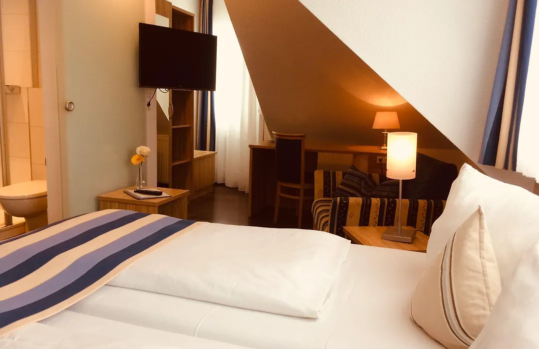 Hotel Triton-1