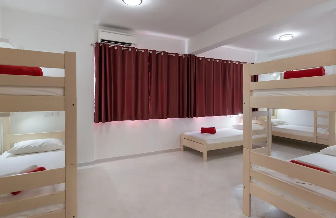 Hostel Free Bird-1