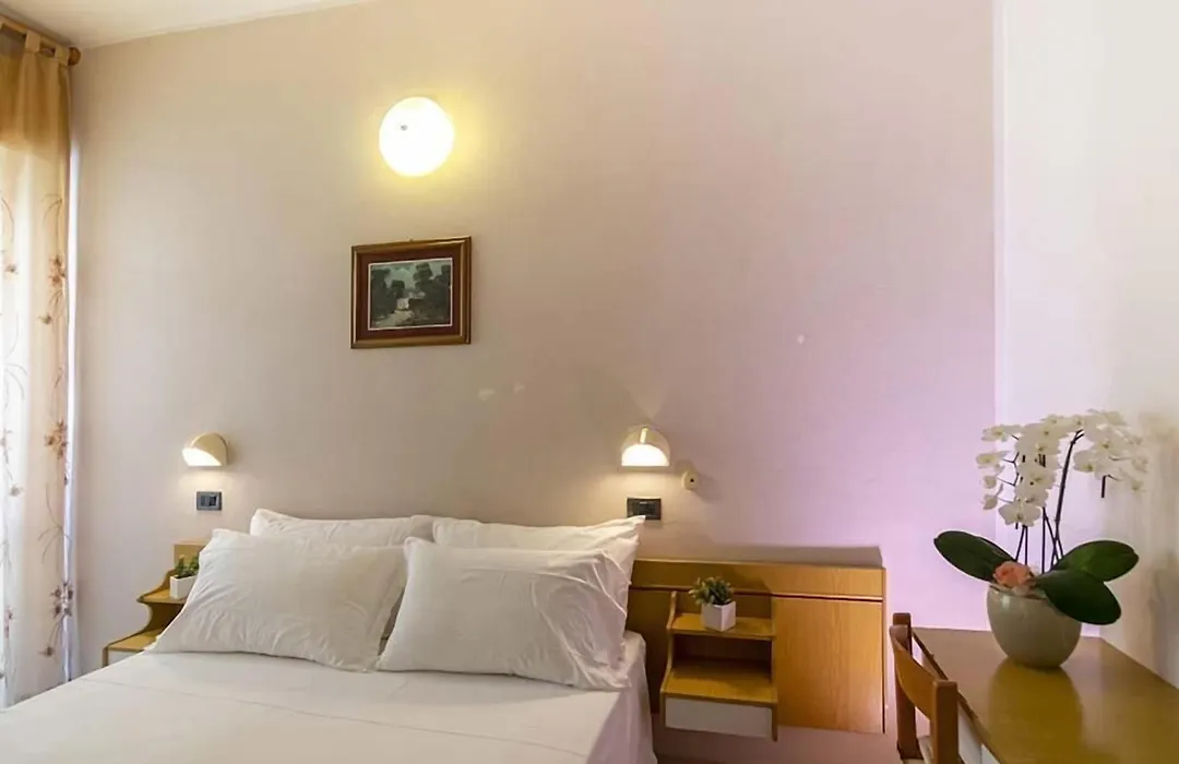 Hotel Oasi Del Mare-1
