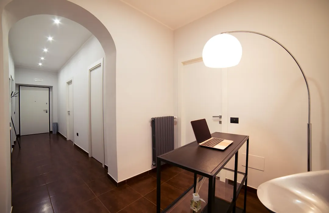 Glam House-1