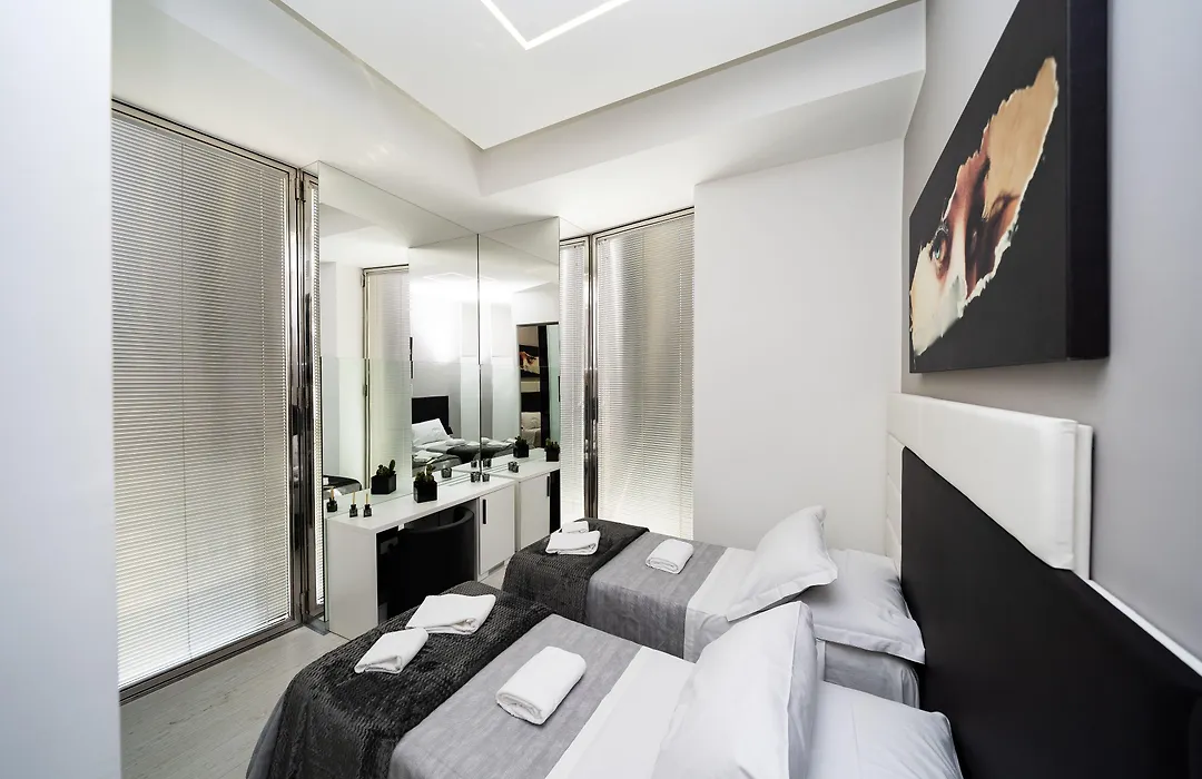 White Rooms-1